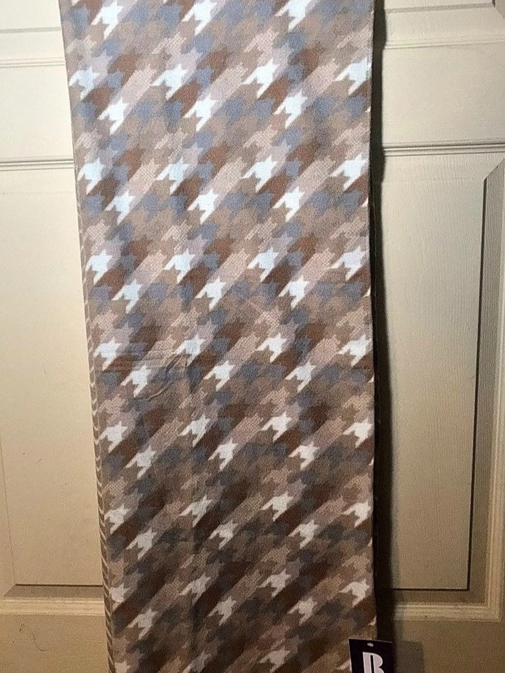 New With Tags-Boardmans Scarf in Brown & Cream